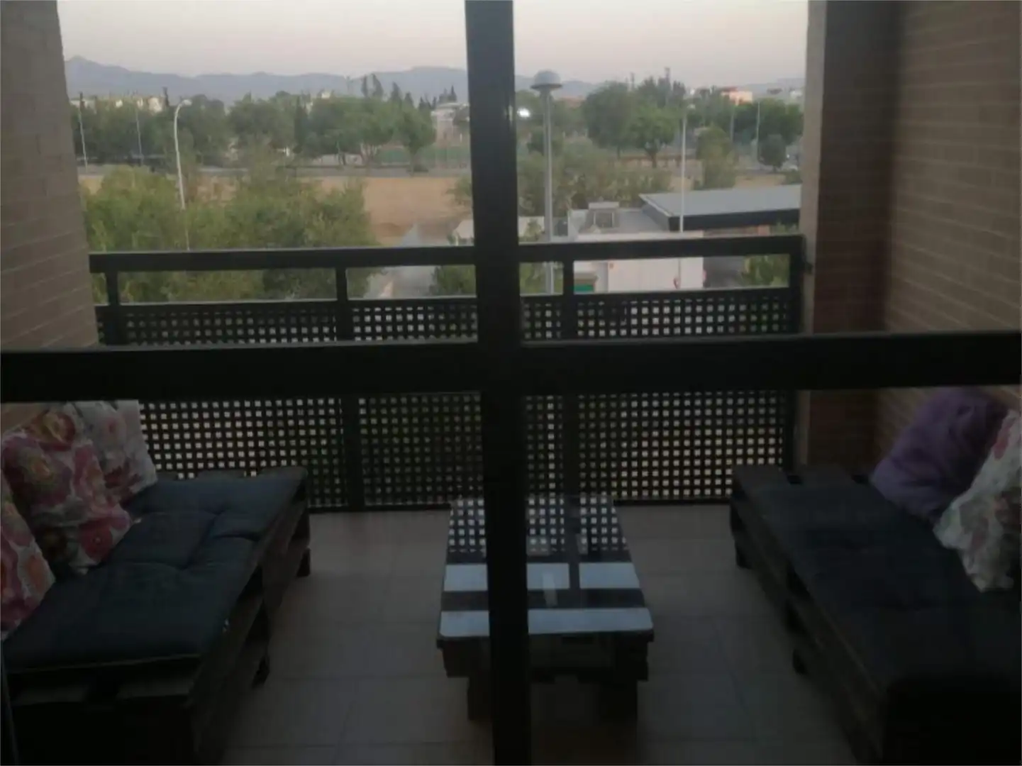 Habitació a Calle Pedro Machuca, 100, La Paz Terrassa de Pis per a compartir en Granada