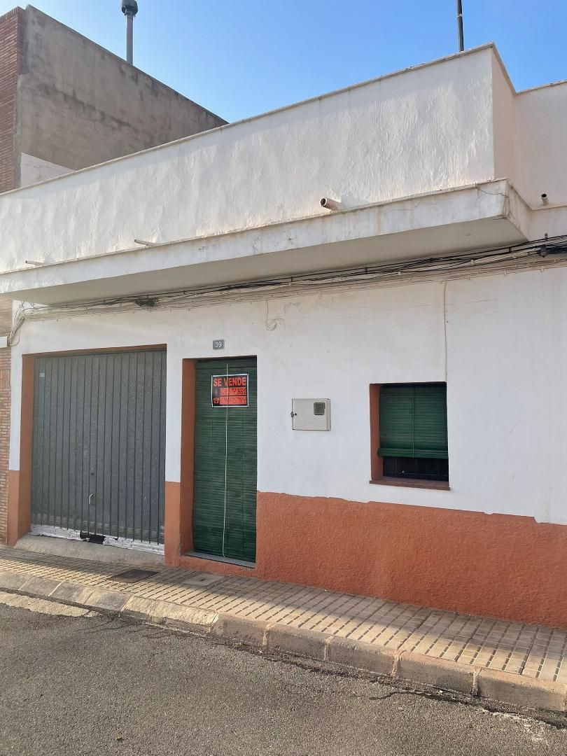 Vista exterior de Planta baixa en venda en La Vall d'Uixó