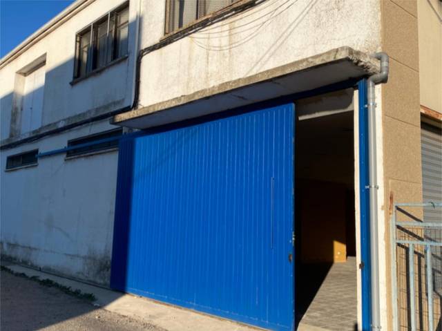 Nave industrial en Alquiler en Avenida Juan Pablo II, 128 en Tejares - Chamberí - Alcades