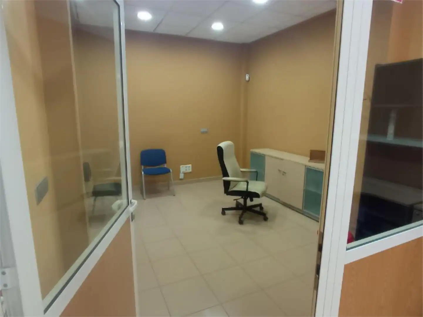 Commercial properties for rent in Calle Roca Reyes, 24, La Unión ciudad