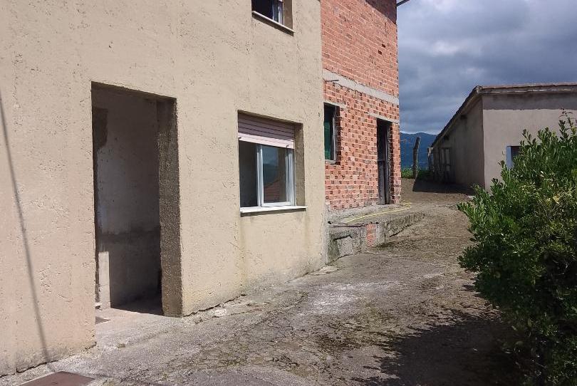 Single-family semi-detached for sale in Caserio Corredoira, 1a, Bimenes, Asturias - image 1 Photo 1 of Single-family semi-detached for sale in Caserio Corredoira, 1a, Bimenes, Asturias