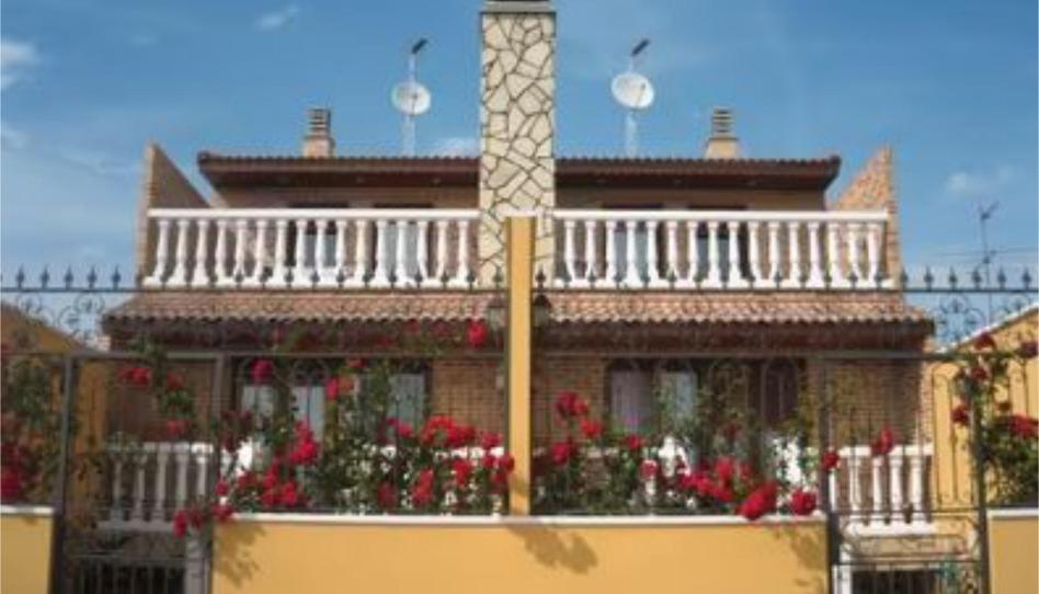 Casa adosada en venda a Calle las Canteras, 32, Utebo, Zaragoza - imatge 1 Foto 1 de Casa adosada en venda a Calle las Canteras, 32, Utebo, Zaragoza