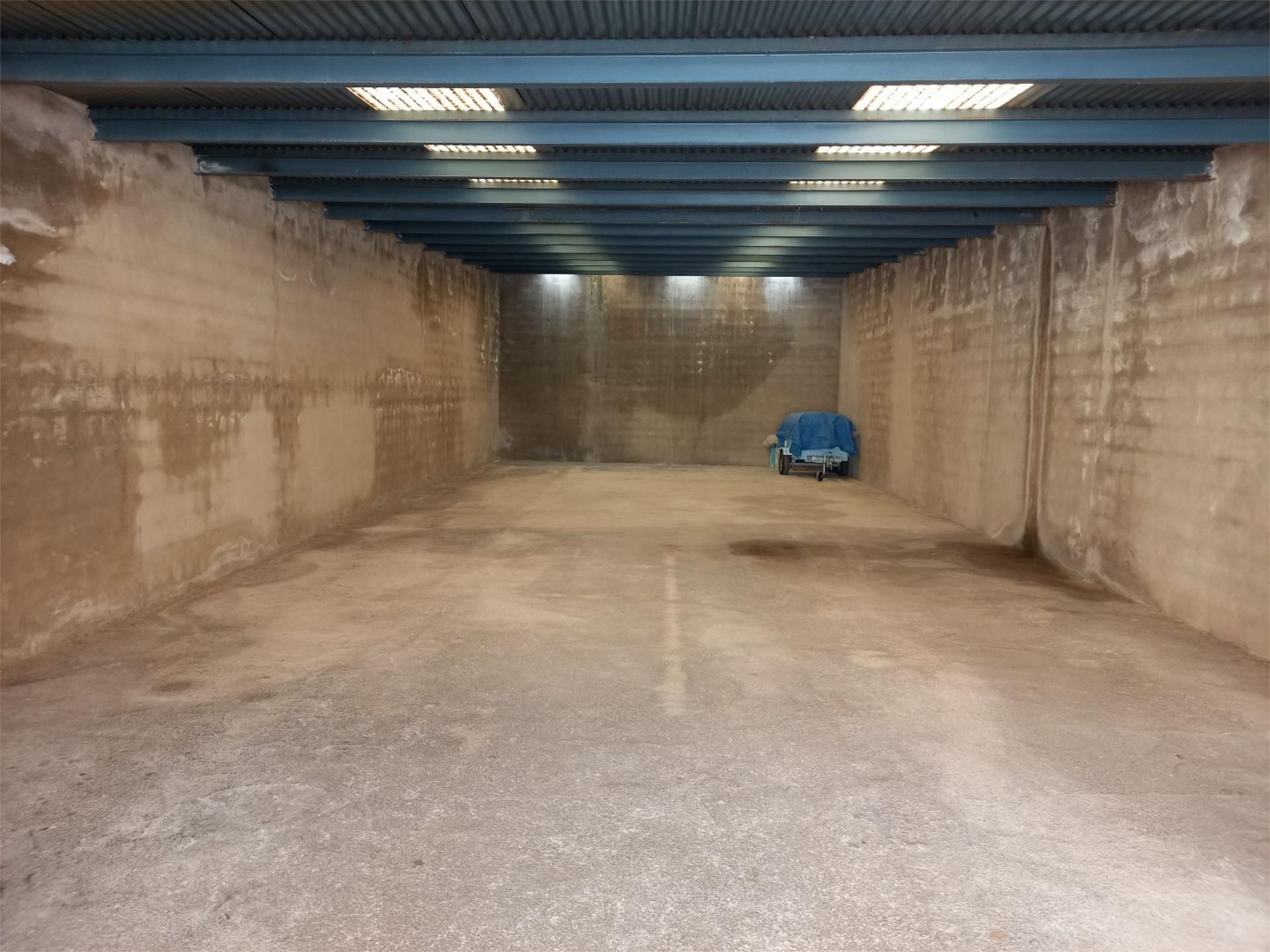 Garage for sale in Chella