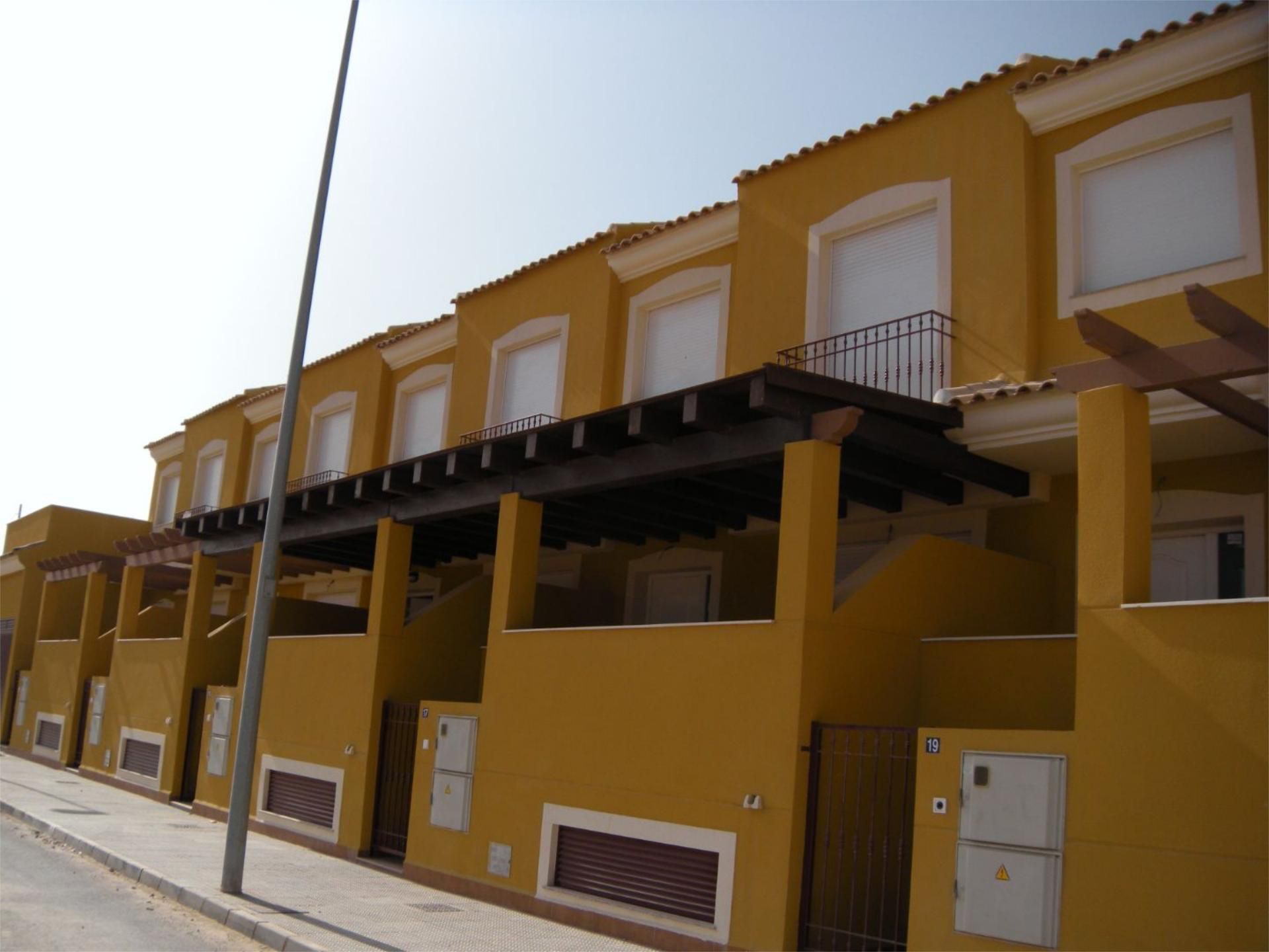 Vista exterior de Dúplex en venda en Cartagena amb Jardí privat, Terrassa i Moblat