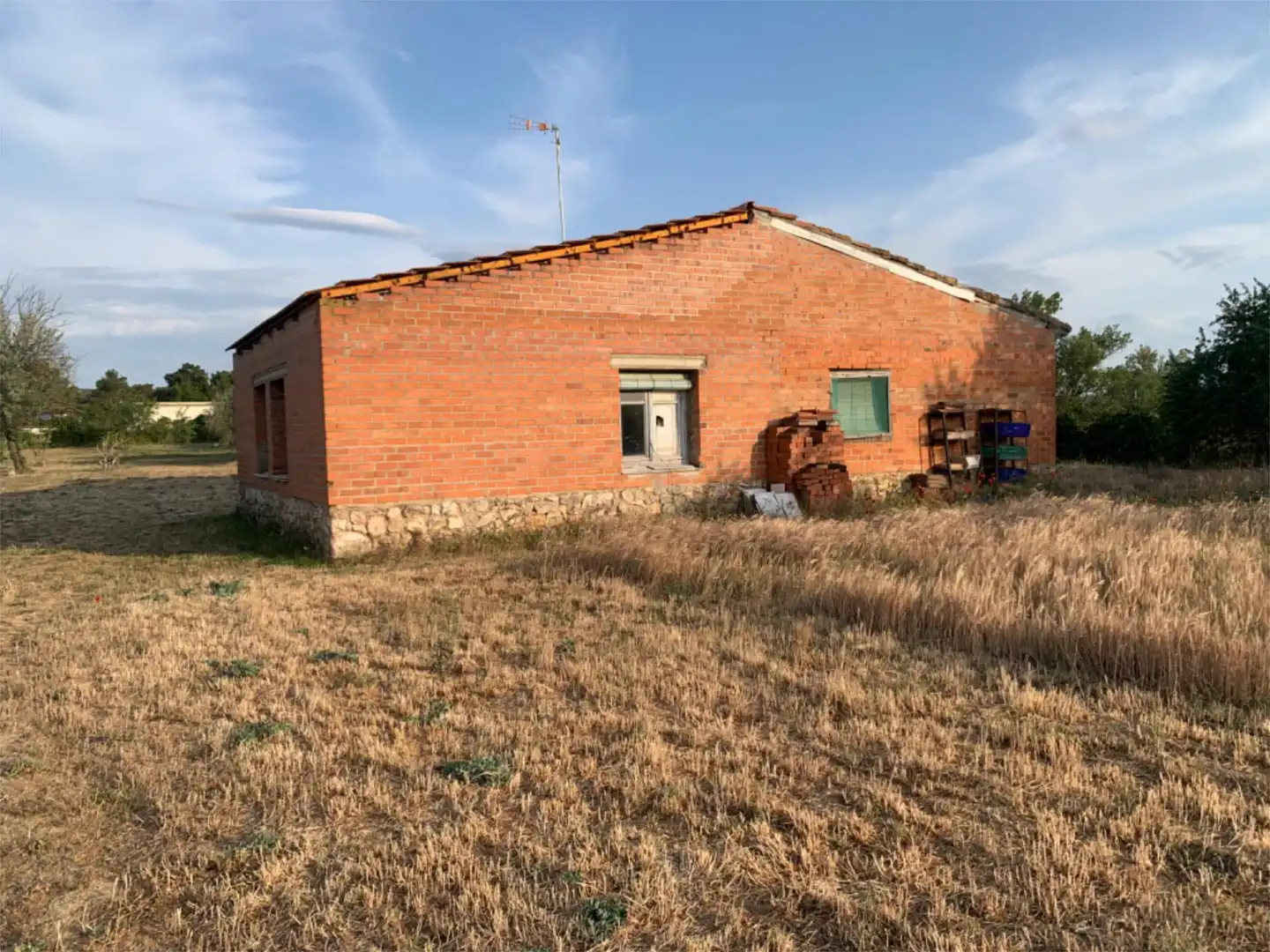 Finca rústica en venta en Lugar Campo Onecha, 39, Dueñas Vista exterior de Finca rústica en venta en Dueñas