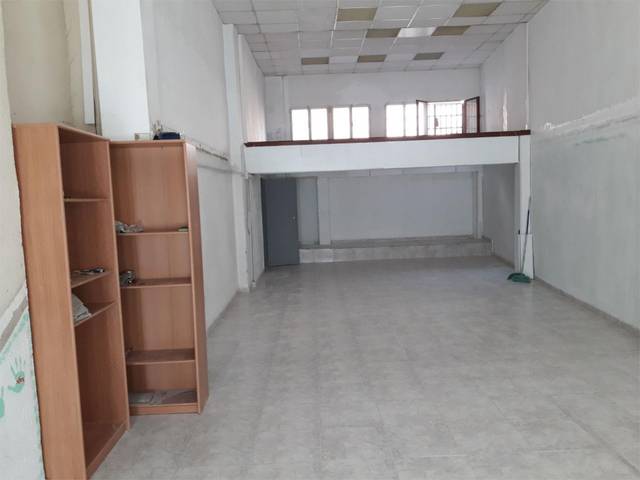 Local comercial en Alquiler en Via de Sant Oleguer, 17 en La Romànica
