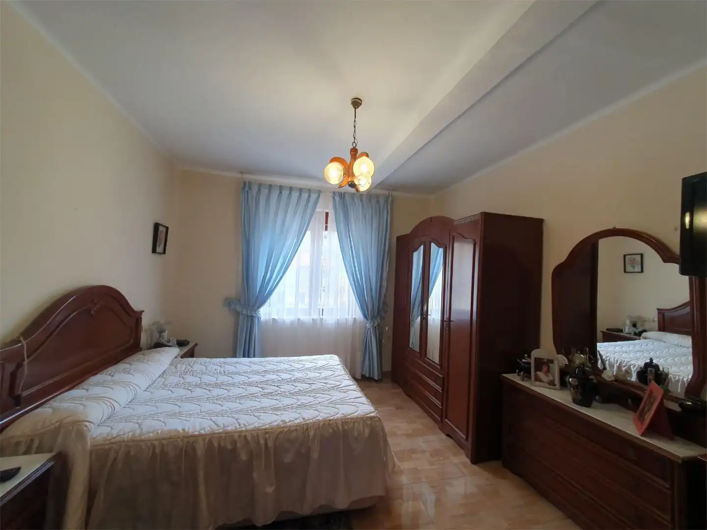 Bedroom of Flat for sale in Langreo  with Storage room, Furnished and Balcony