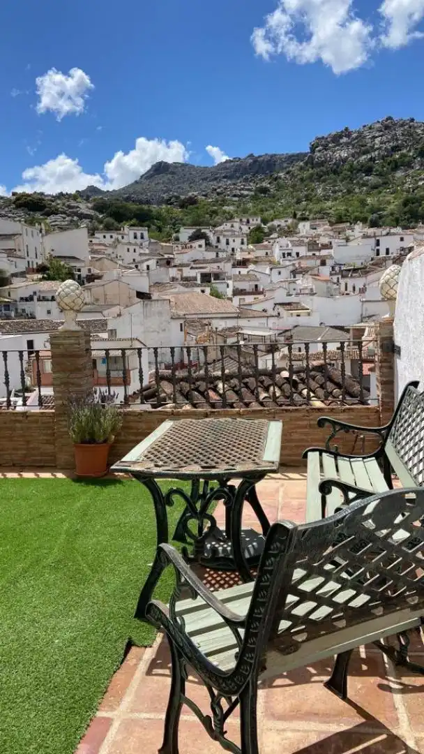 Vista exterior de Casa adosada en venta en Montejaque con Terraza, Amueblado y Horno