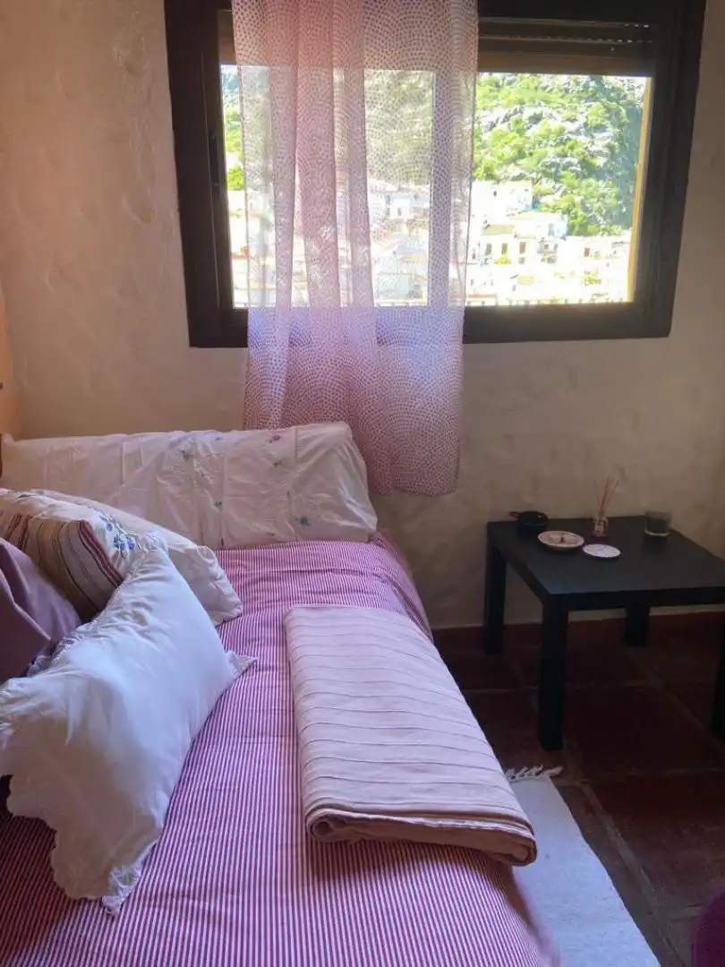 Habitación de Casa adosada en venta en Montejaque con Terraza, Amueblado y Horno