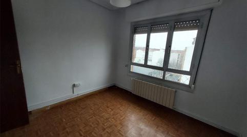 Flat for sale in Calle Alcalde Emilio Francés, 29, San Millán - Ayuntamiento, La Rioja - image 3 Photo 3 of Flat for sale in Calle Alcalde Emilio Francés, 29, San Millán - Ayuntamiento, La Rioja