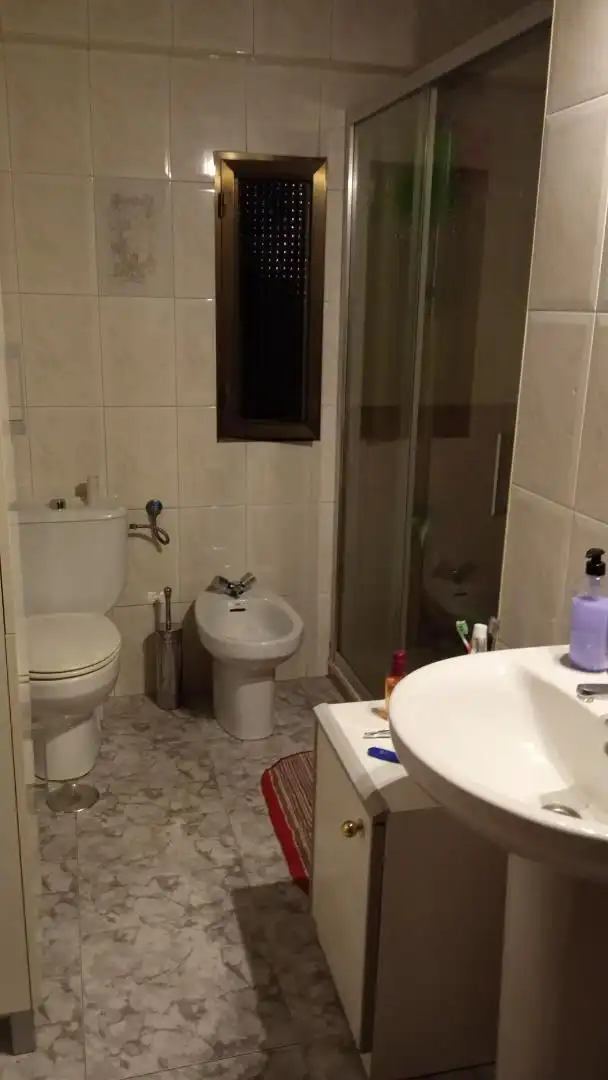 Baño de Ático para compartir en Madrid con Calefacción y Terraza