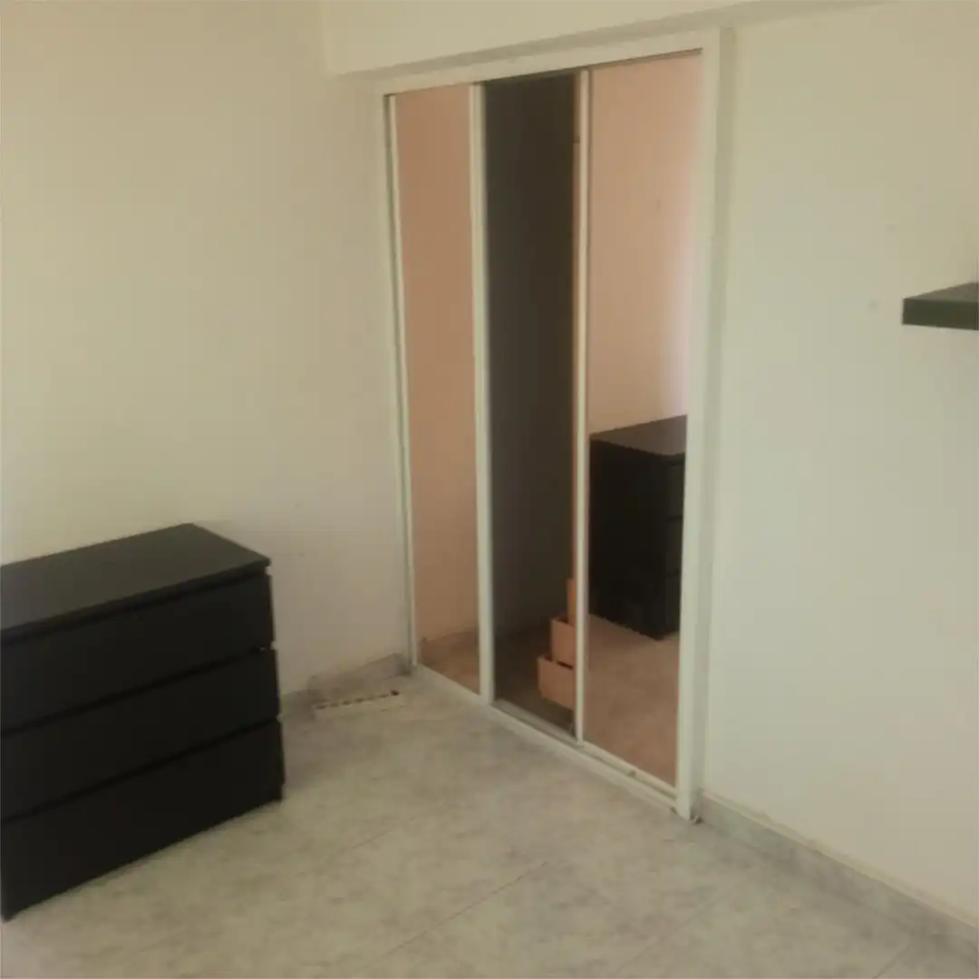 Habitación de Ático para compartir en Madrid con Calefacción y Terraza