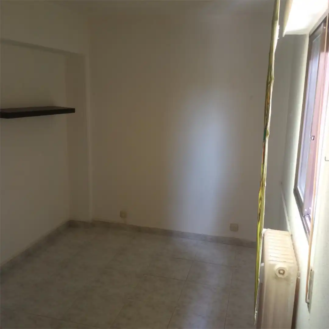 Habitación de Ático para compartir en Madrid con Calefacción y Terraza