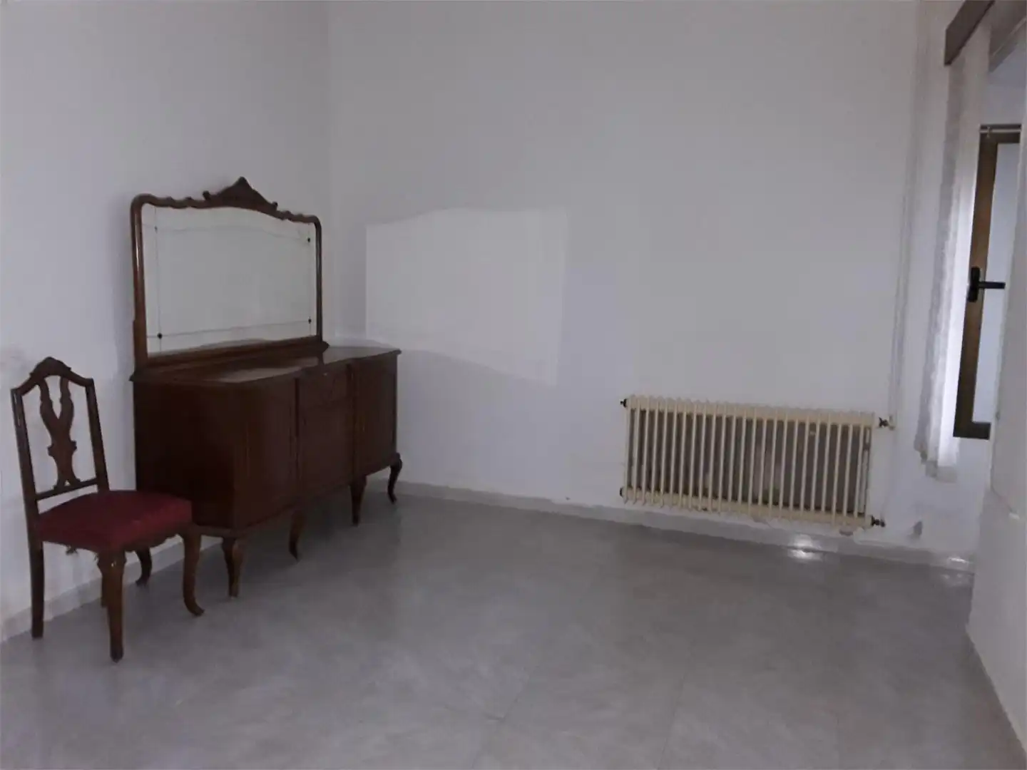 Piso en venta en Calle Cercado Alta, 3, Mota del Cuervo Habitación de Piso en venta en Mota del Cuervo con Calefacción, Terraza y Trastero