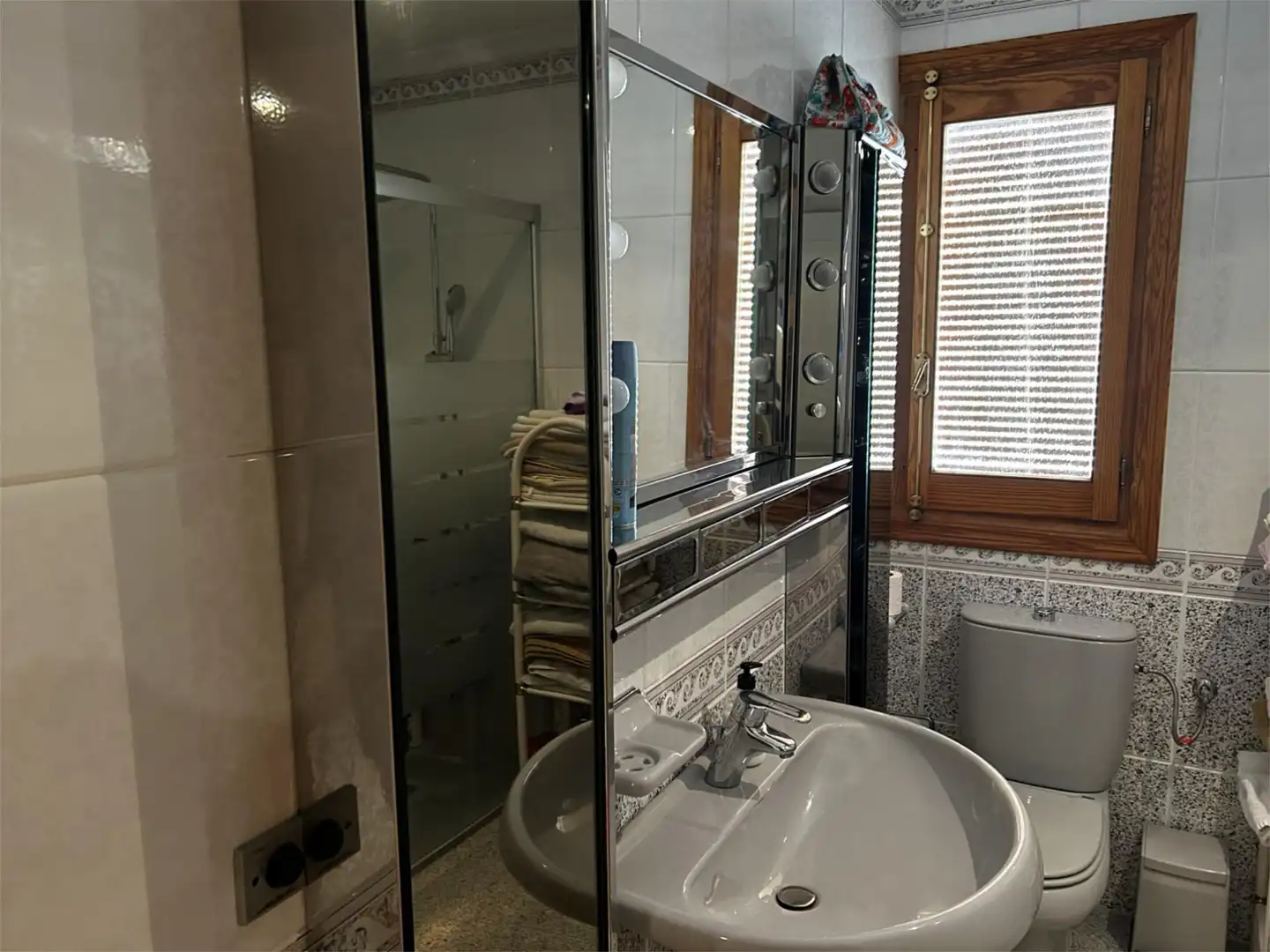 Detached homes for sale in Calle Cánovas del Castillo, 39, Jumilla Bathroom of Detached homes for sale in Jumilla with Air Conditioner, Terrace and Balcony