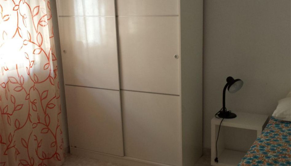 Habitación en Calle Calzada, 6, Centro, Puertollano - imagen 1 Foto 1 de Habitación en Calle Calzada, 6, Centro, Puertollano