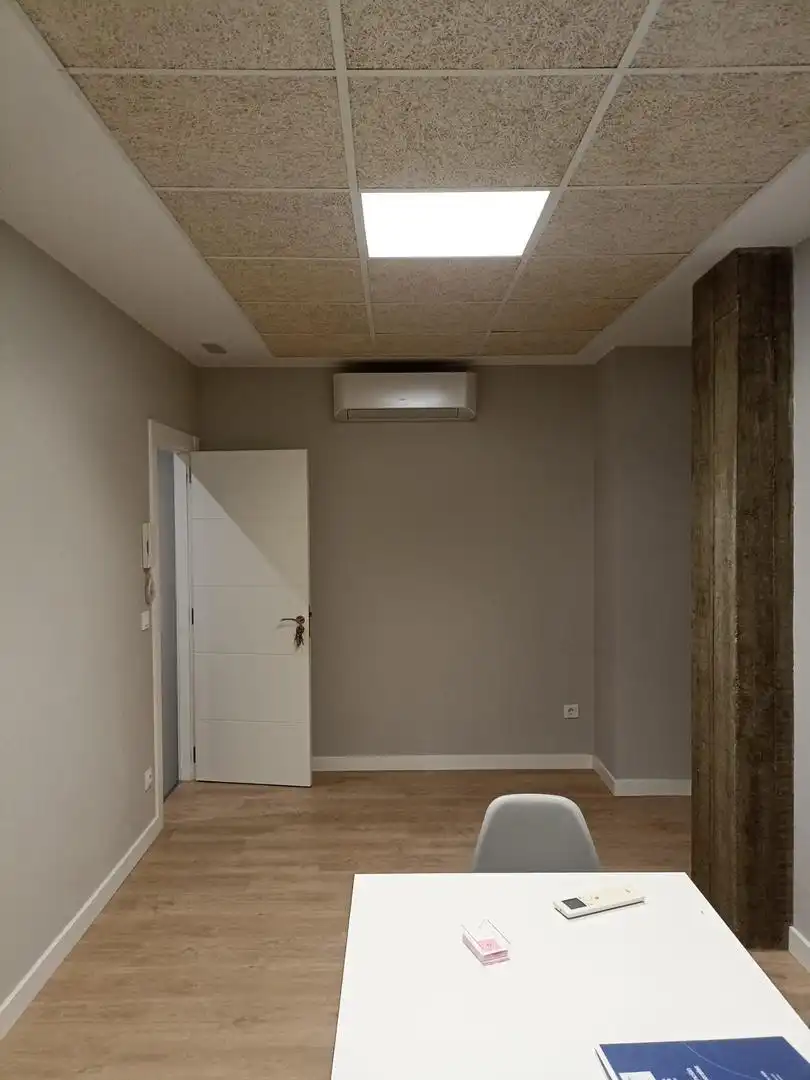 Habitación de Nave industrial de alquiler en Zaragoza con Aire acondicionado y Calefacción