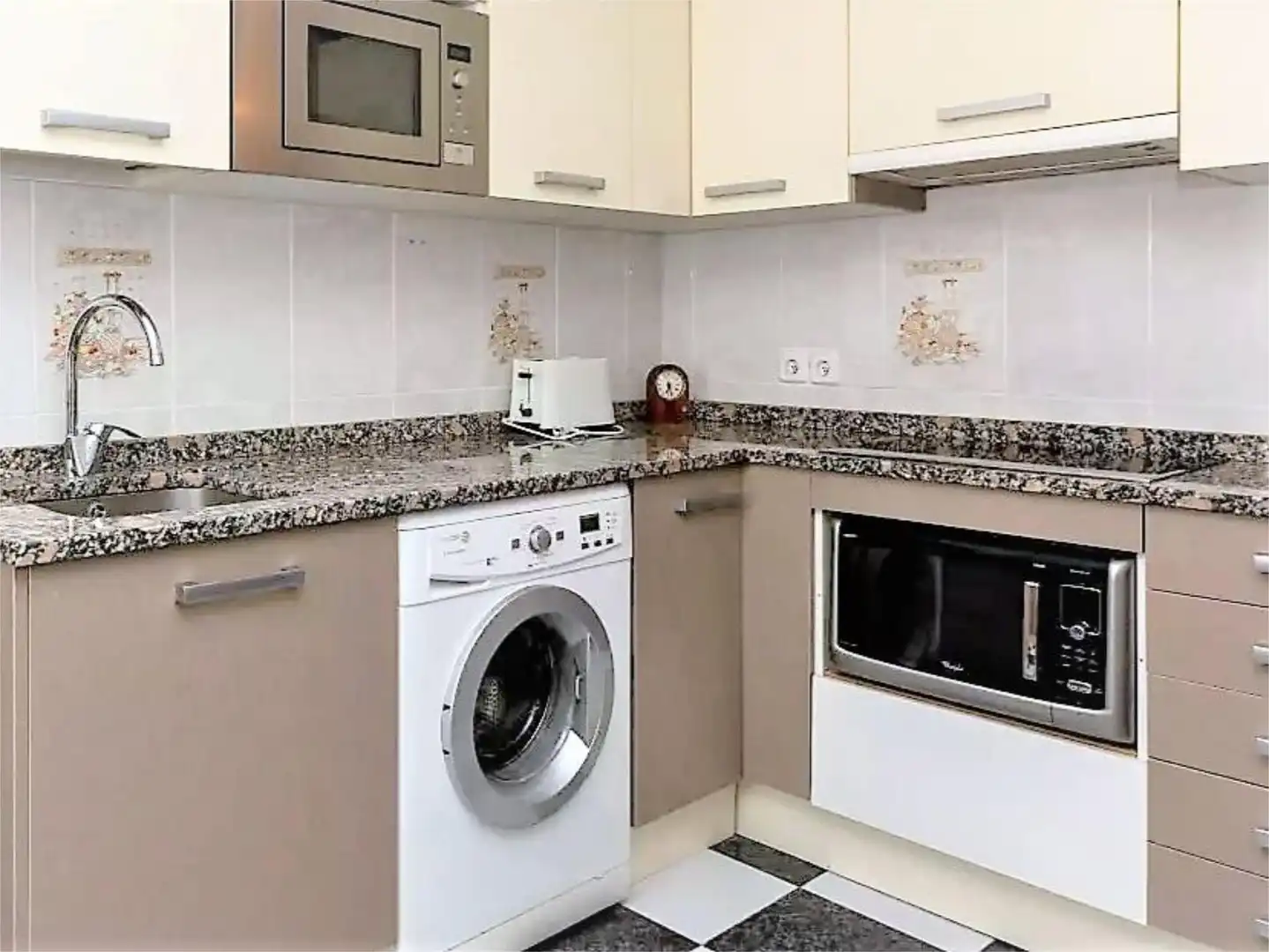 Room in Calle de Martos, 5, Entrevías