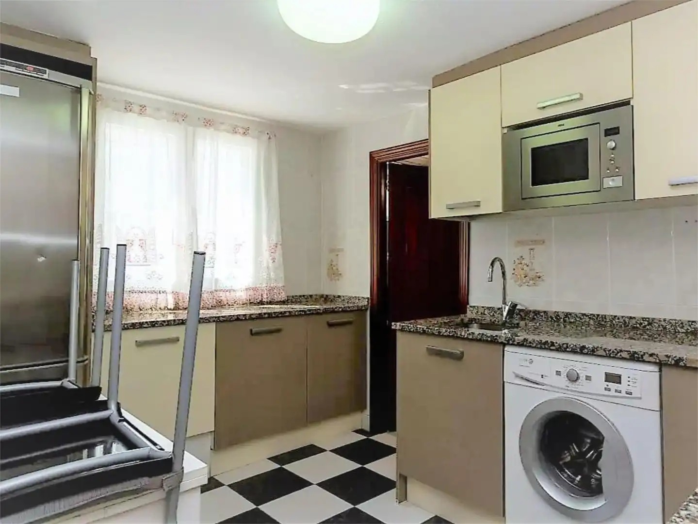 Room in Calle de Martos, 5, Entrevías