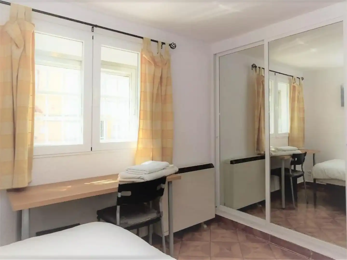 Room in Calle de Martos, 5, Entrevías
