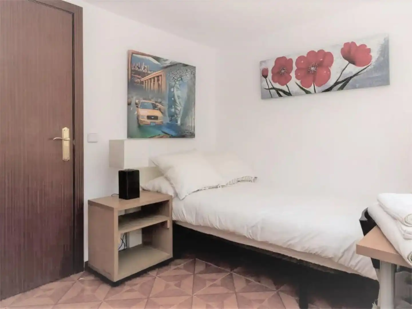 Room in Calle de Martos, 5, Entrevías