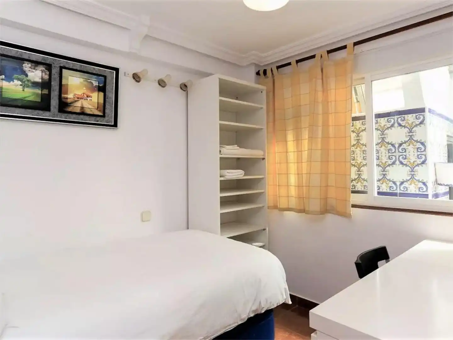 Room in Calle de Martos, 5, Entrevías