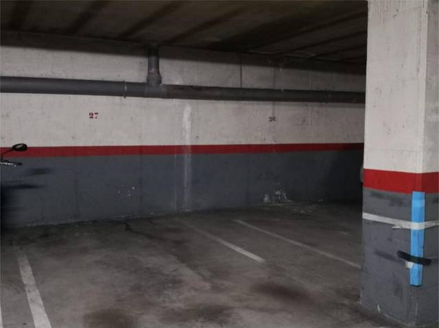 Garaje en Alquiler en Calle de Vega Sicilia, 3 en Parque Alameda - Paula López