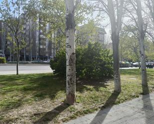 Vista exterior de Pis en venda en  Zaragoza Capital amb Calefacció, Parquet i Terrassa