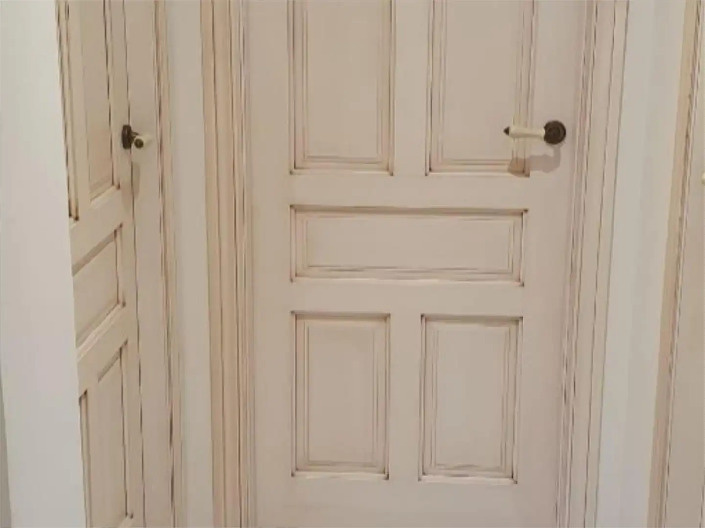 Casa adosada en venta en Calle Sol de Invierno, 37, Colores - Entreparques Casa adosada en venta en Sevilla con Aire acondicionado, Piscina y Amueblado