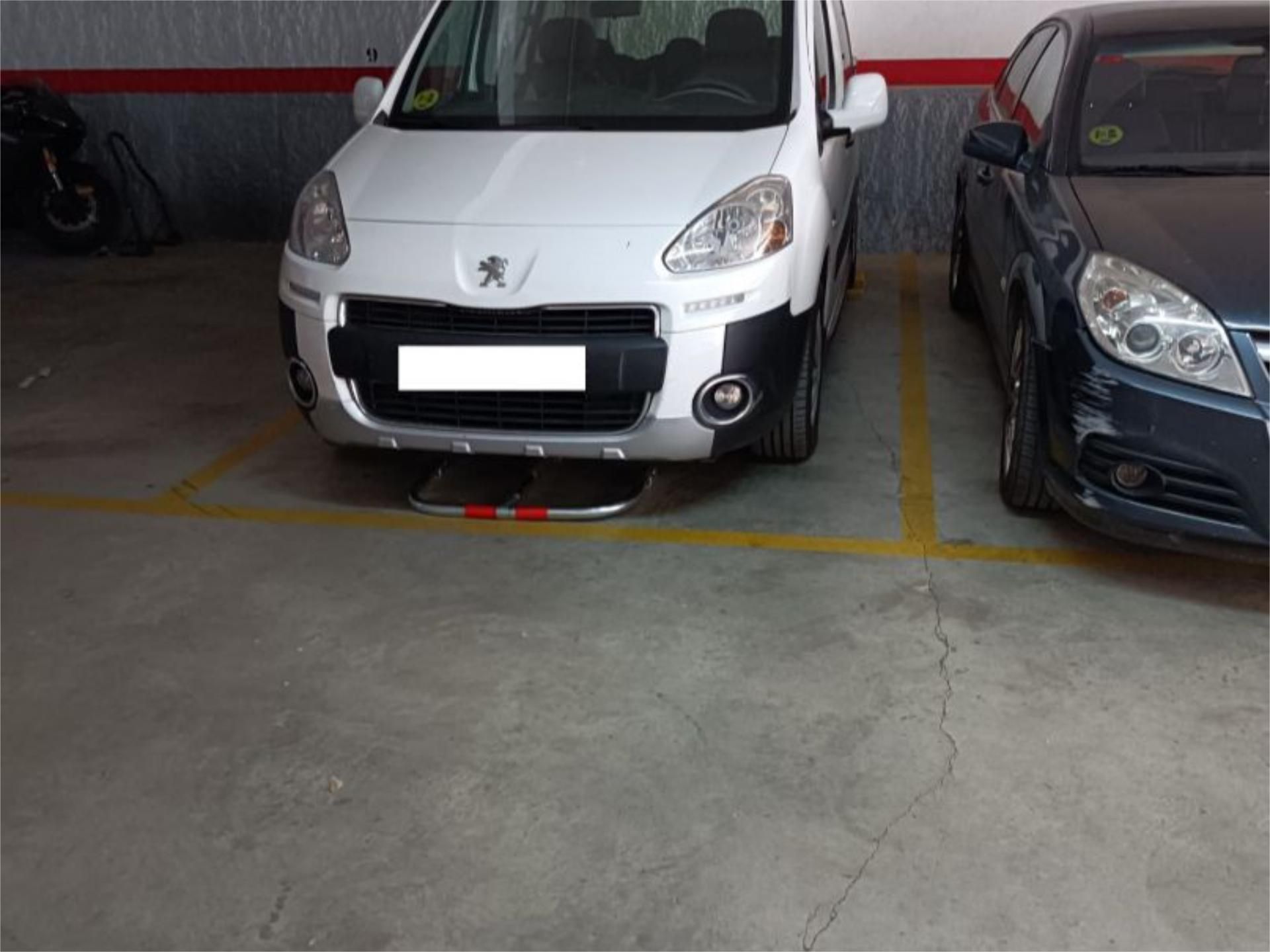 Parking of Garage to rent in Ripollet