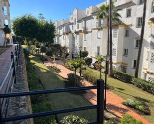 Exterior view of Flat for sale in Estepona  with Air Conditioner, Swimming Pool and Balcony