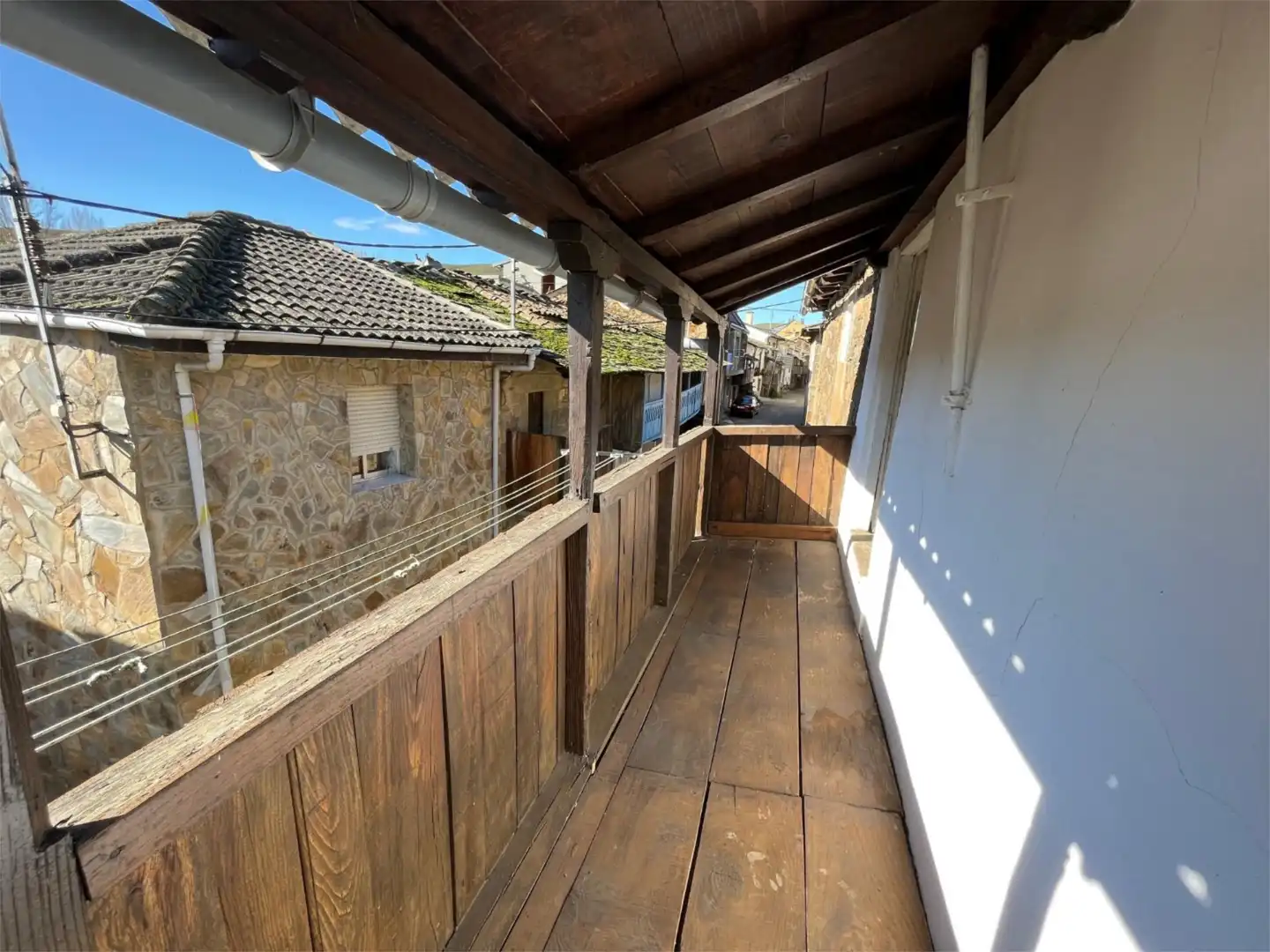 Casa adosada en venta en Calle Arriba Riomanzanas, 39, Figueruela de Arriba Terraza de Casa adosada en venta en Figueruela de Arriba con Balcón