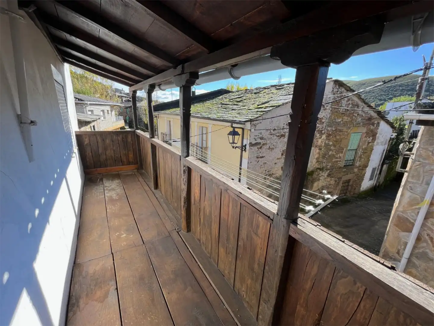 Casa adosada en venta en Calle Arriba Riomanzanas, 39, Figueruela de Arriba Terraza de Casa adosada en venta en Figueruela de Arriba con Balcón