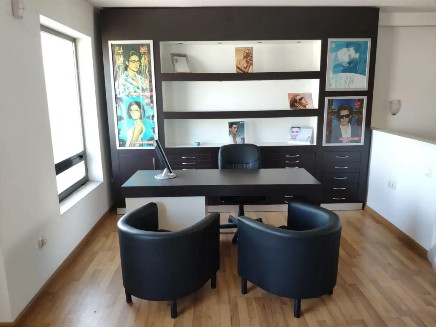 Commercial properties for sale in Mairena del Aljarafe  with Air Conditioner