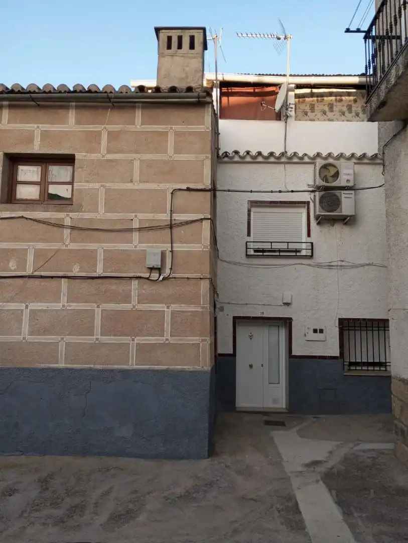 Dúplex en venta en Calle San Antonio, 38, Valdefuentes Vista exterior de Dúplex en venta en Valdefuentes con Aire acondicionado, Terraza y Trastero