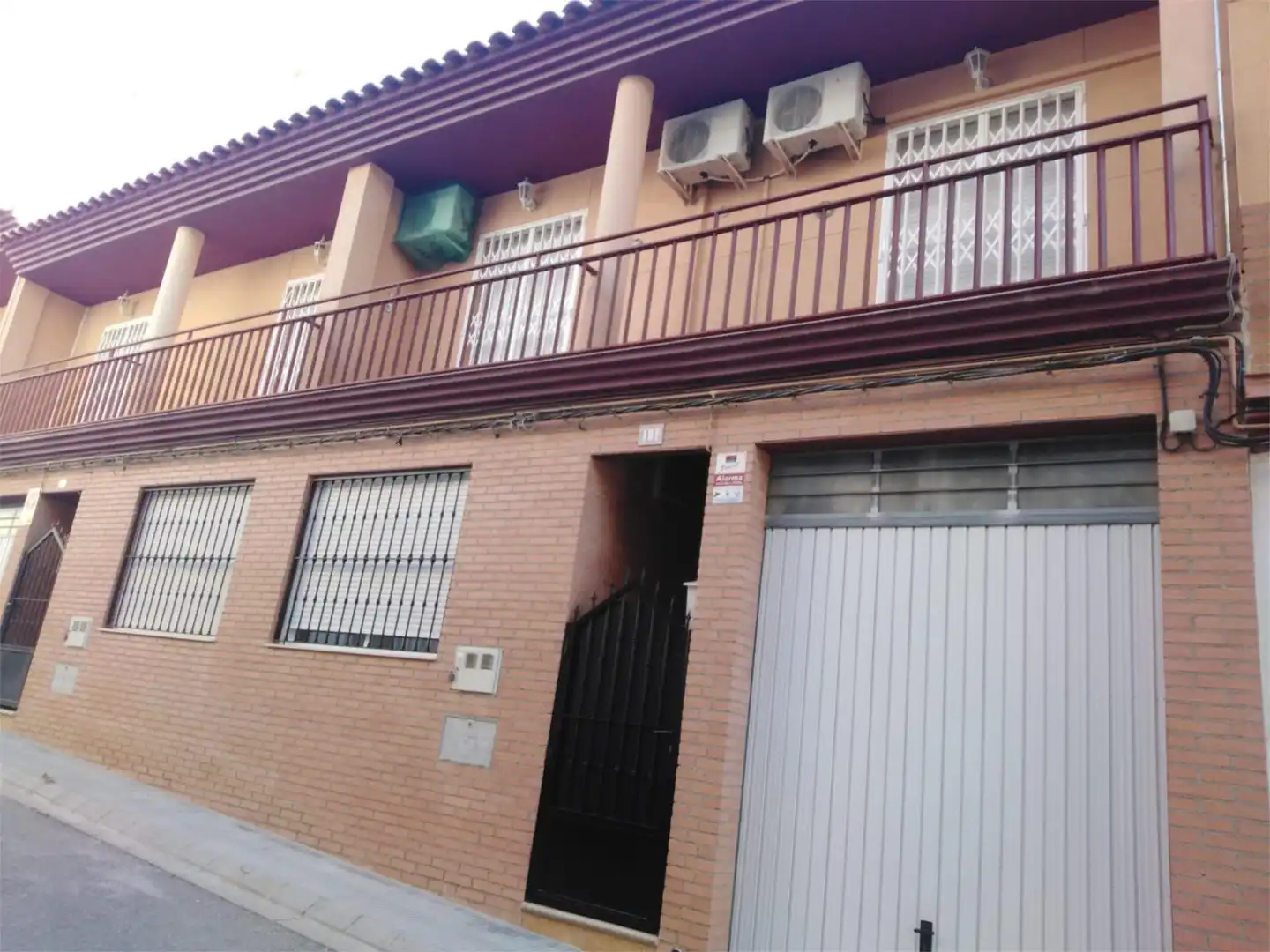 Vista exterior de Casa adosada en venta en Tobarra con Aire acondicionado, Calefacción y Terraza
