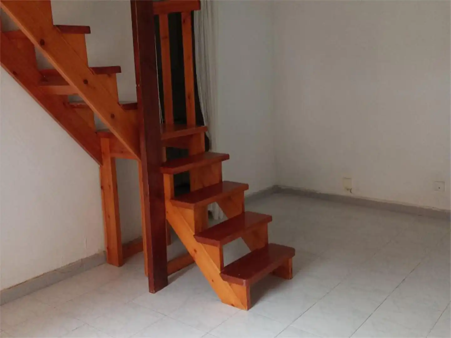 Apartament de lloguer a Calle de José María Cavero, 11, San Pascual Apartament de lloguer en Madrid amb Calefacció i Jardí privat