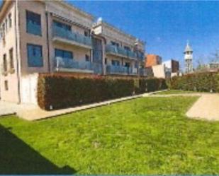 Vista exterior de Pis en venda en Sabadell amb Aire condicionat, Calefacció i Jardí privat