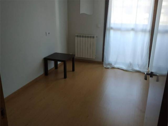 Piso en Alquiler en Paseo Capuchinas, 27AP en Parque del Queiles