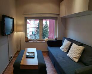 Apartment to share in Calle de la Virgen de las Nieves, 13, Zona media