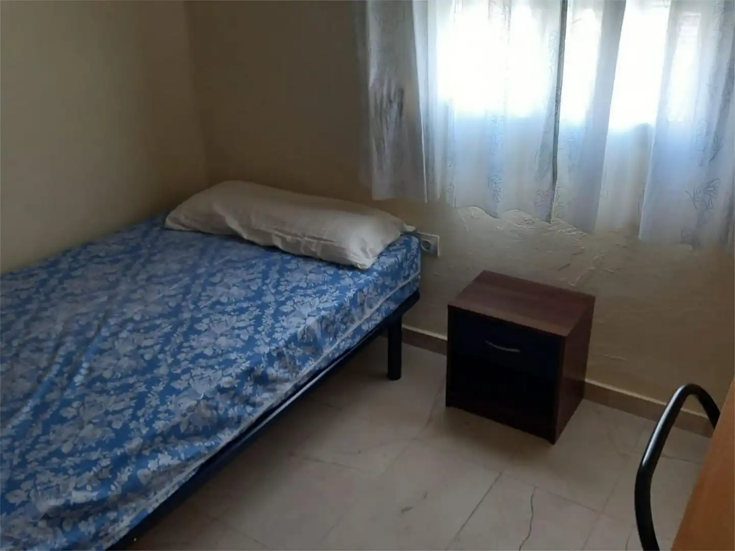 Piso de alquiler en Calle Padre Pedro Ayala, 58, Barrio del Nervión Habitación de Piso de alquiler en Sevilla con Amueblado