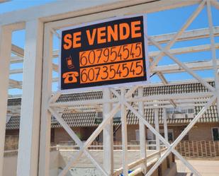 Vista exterior de Casa adosada en venda en  Zaragoza Capital amb Aire condicionat, Calefacció i Jardí privat