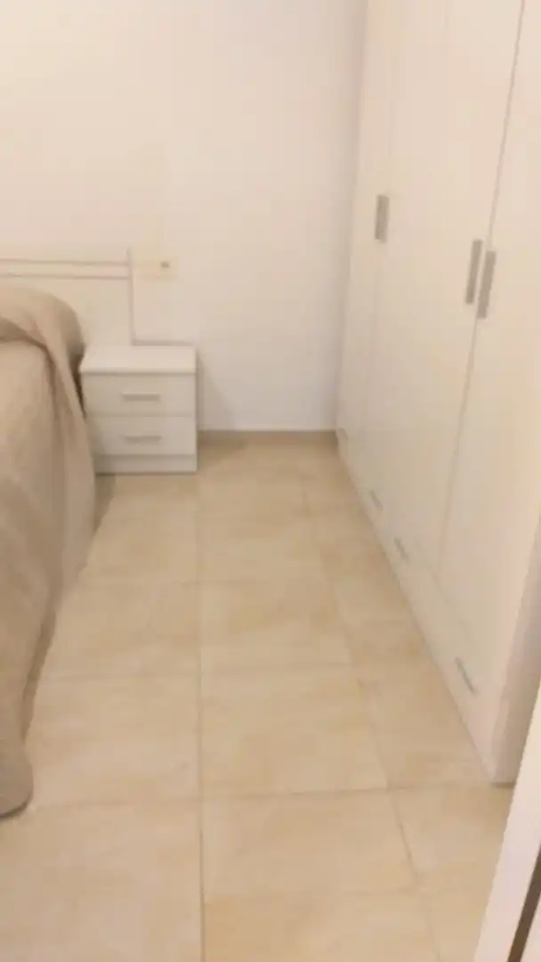 Habitación de Piso en venta en Melilla con Aire acondicionado y Amueblado