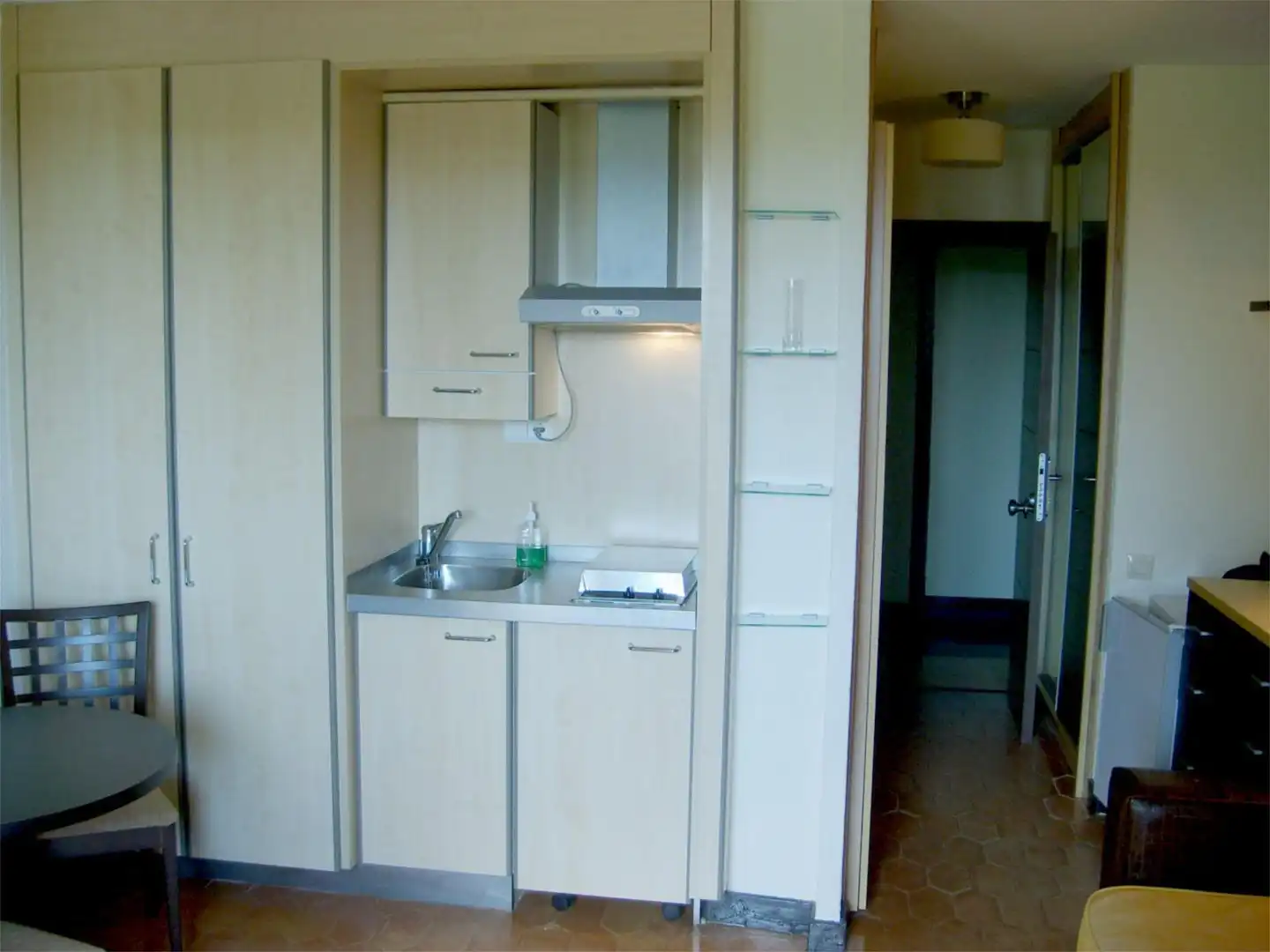 Piso de alquiler en Sector L, 70, Golf - Torre Almenara Cocina de Piso de alquiler en Almonte con Aire acondicionado, Calefacción y Jardín privado