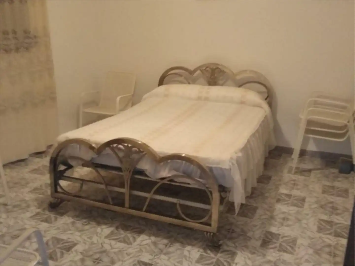 Habitación de Piso en venta en Valle de la Serena con Terraza y Amueblado