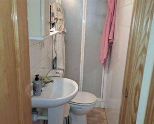 Bathroom of Apartment for sale in Aranjuez  with Air Conditioner, Heating and Private garden