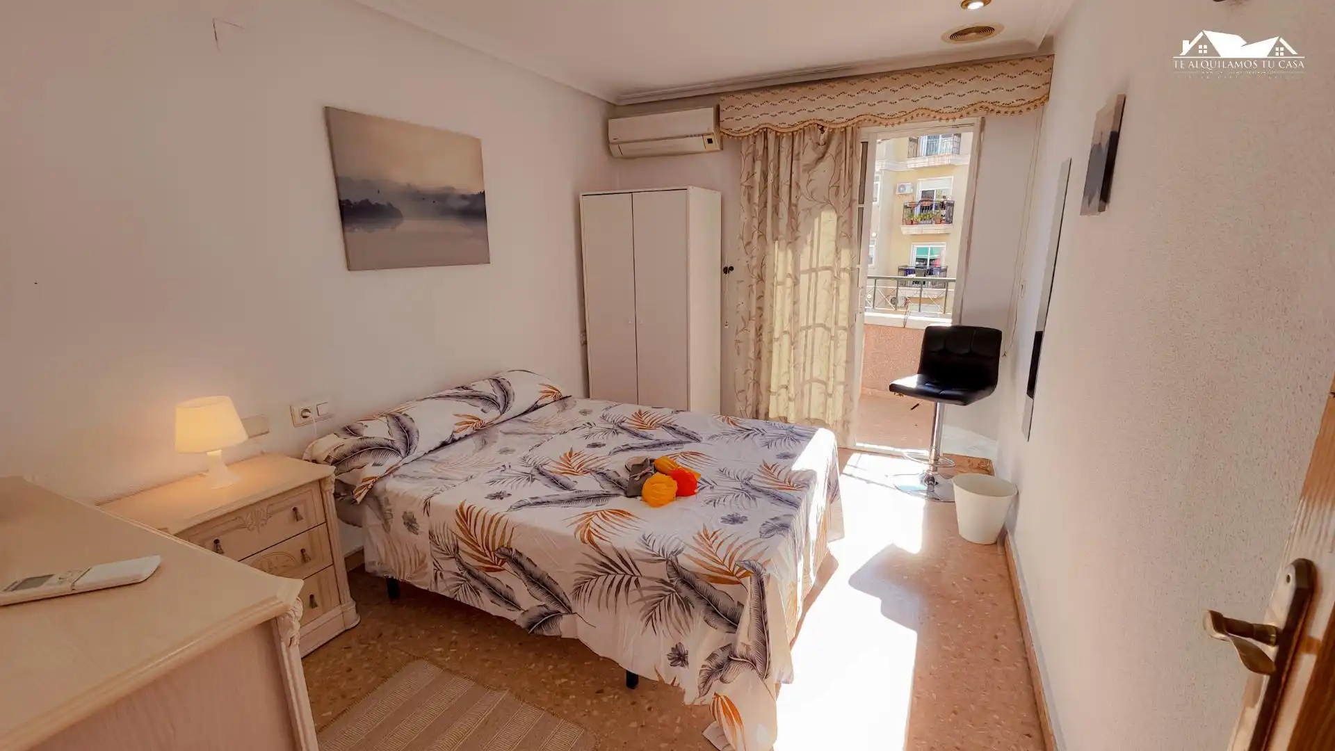 Habitación de Piso para compartir en Elche / Elx con Aire acondicionado, Amueblado y Horno