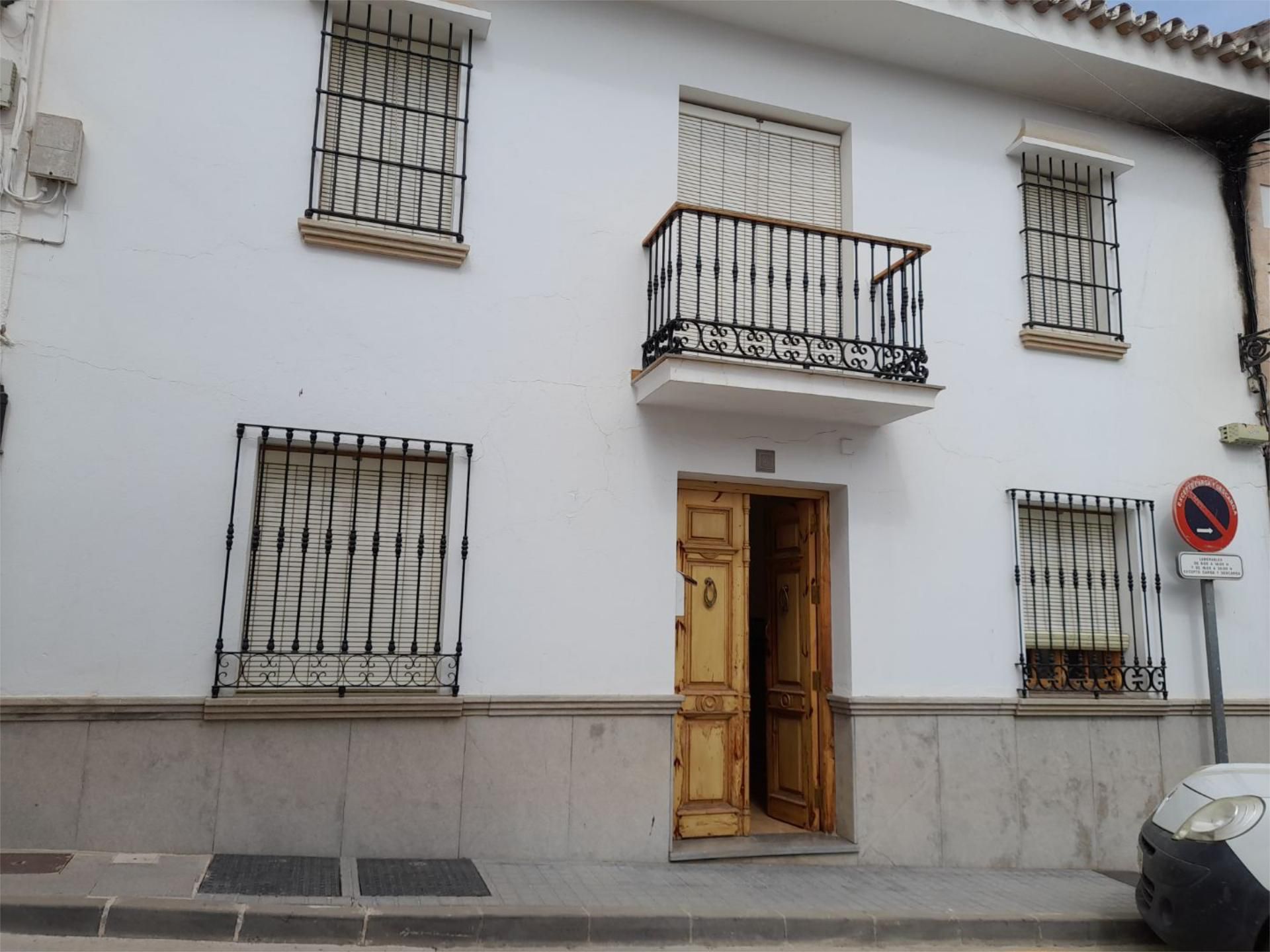 Vista exterior de Casa adosada en venta en Villanueva del Rosario con Terraza, Trastero y Balcón