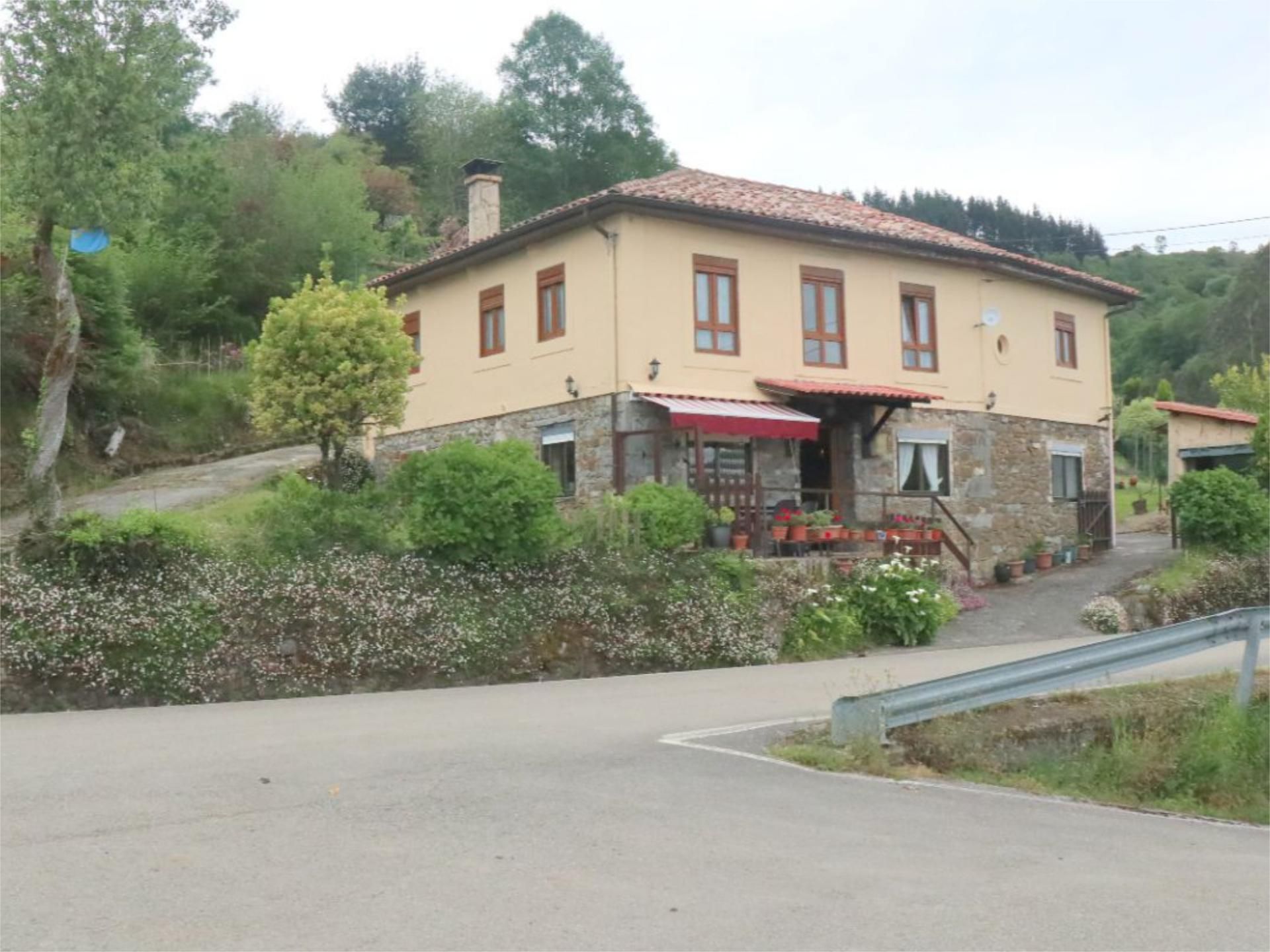 Casa o xalet en venda en Piloña amb Terrassa