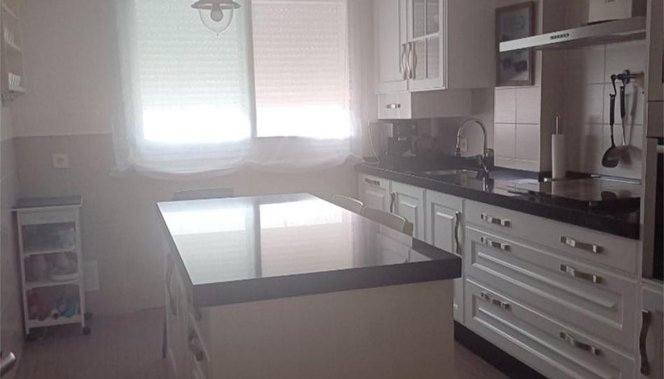 Photo 1 of Single-family semi-detached for sale in Los Lagares, 59, Carretera de Sevilla - Los Montitos, Badajoz